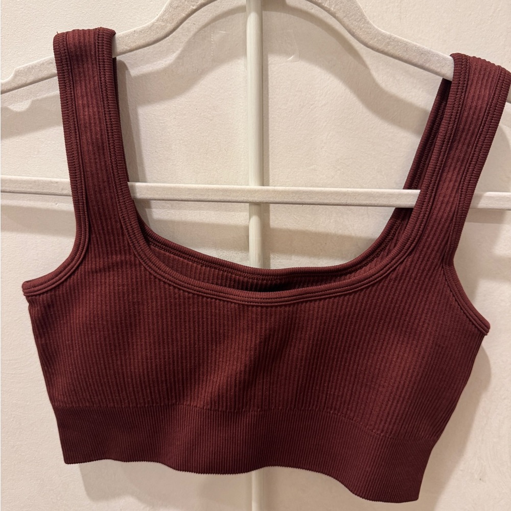 Amazon Ribbed Maroon Sports Bra - Picture 3 of 3